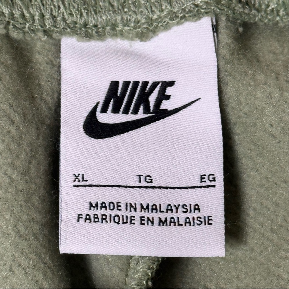 Nike Club Fleece Joggers Women’s XL Green NWOT - Picture 5 of 8